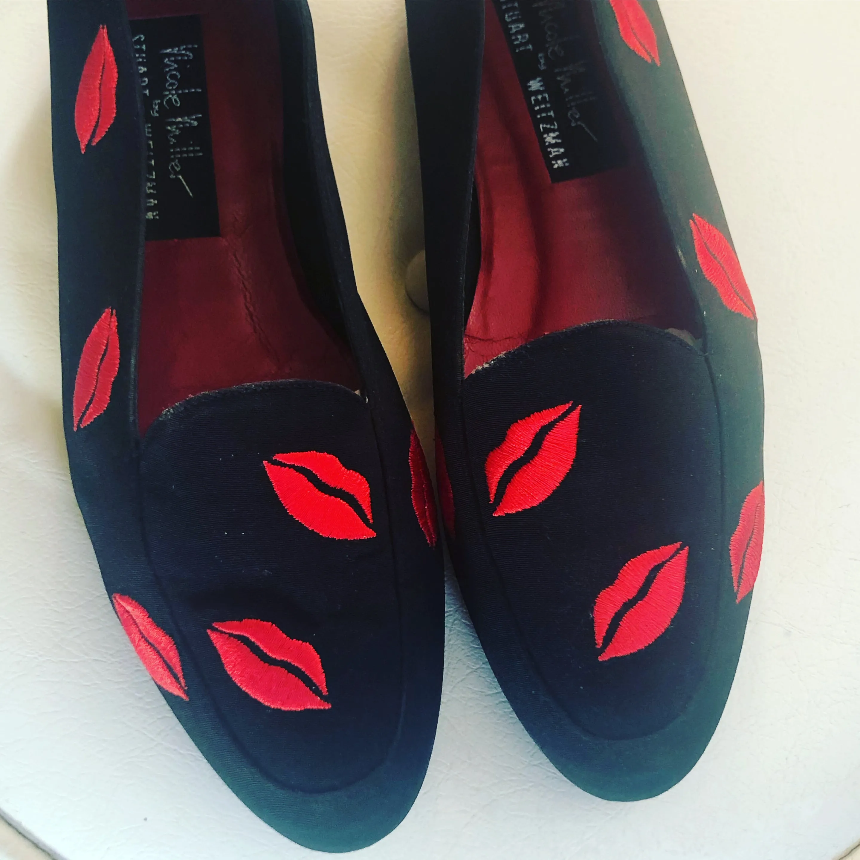 1980s Nicole Miller Stuart Weitzman Collab Red Lips flats