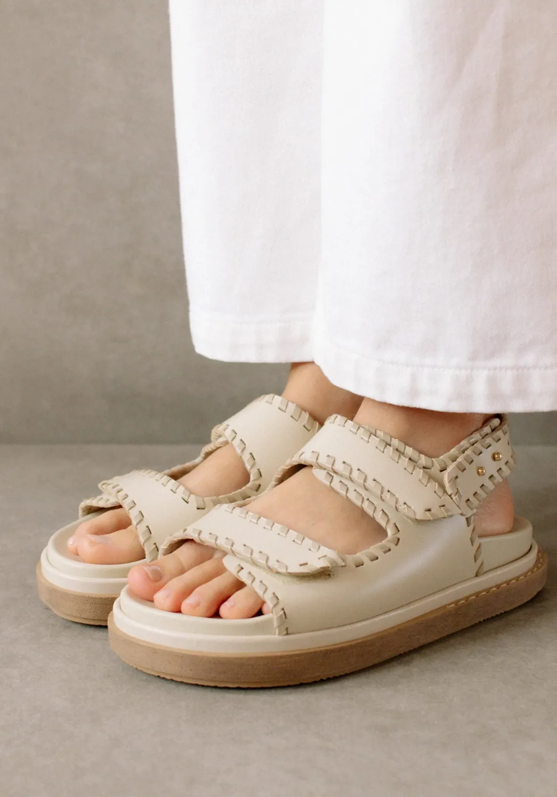 BARREL IVORY STONE BEIGE SANDALS