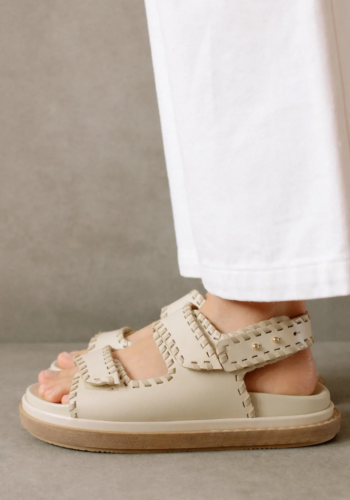 BARREL IVORY STONE BEIGE SANDALS