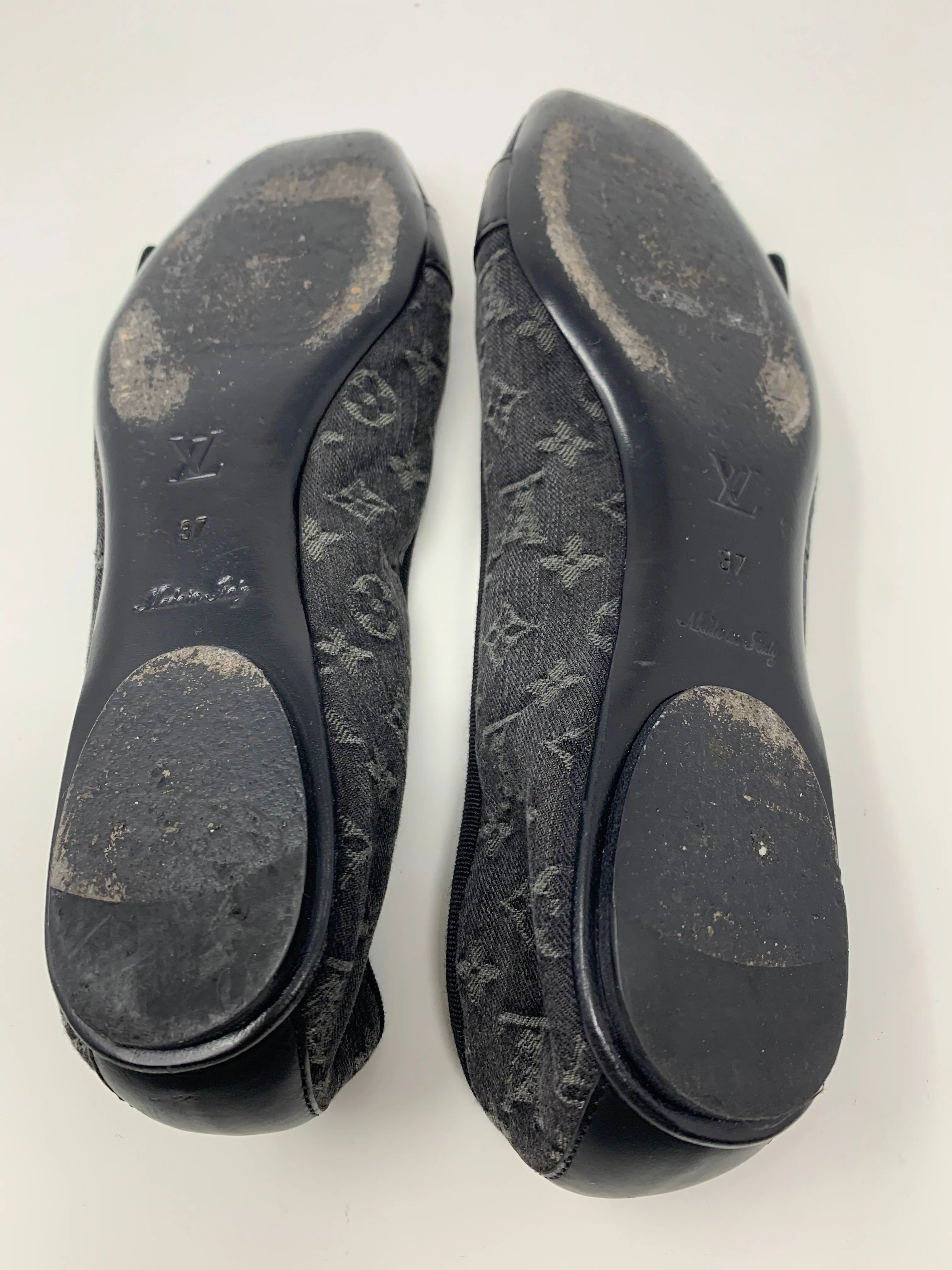 Louis Vuitton Black Denim Flats!