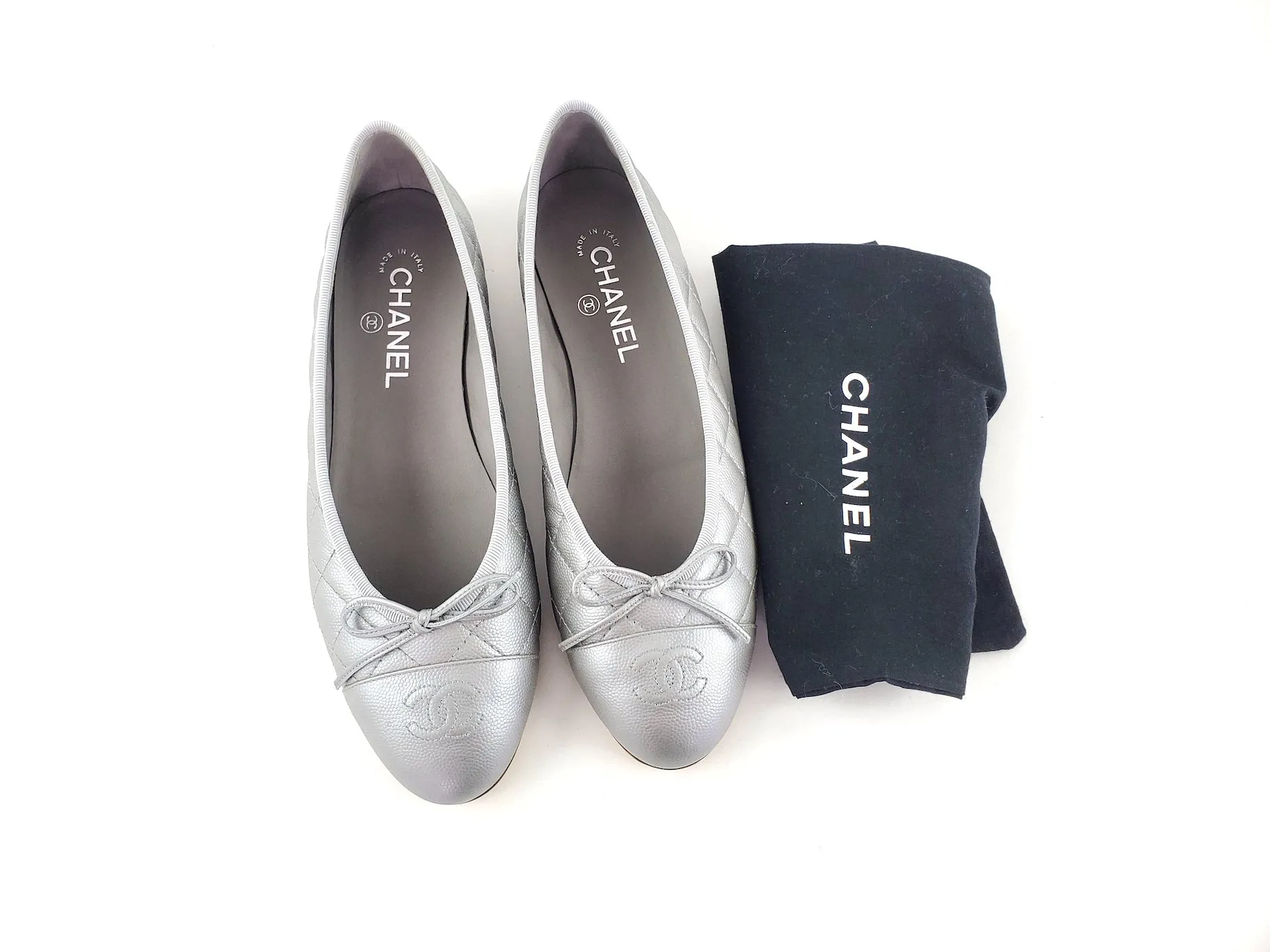 New CHANEL Silver Interlocking CC Logo Leather Ballet Flats 40