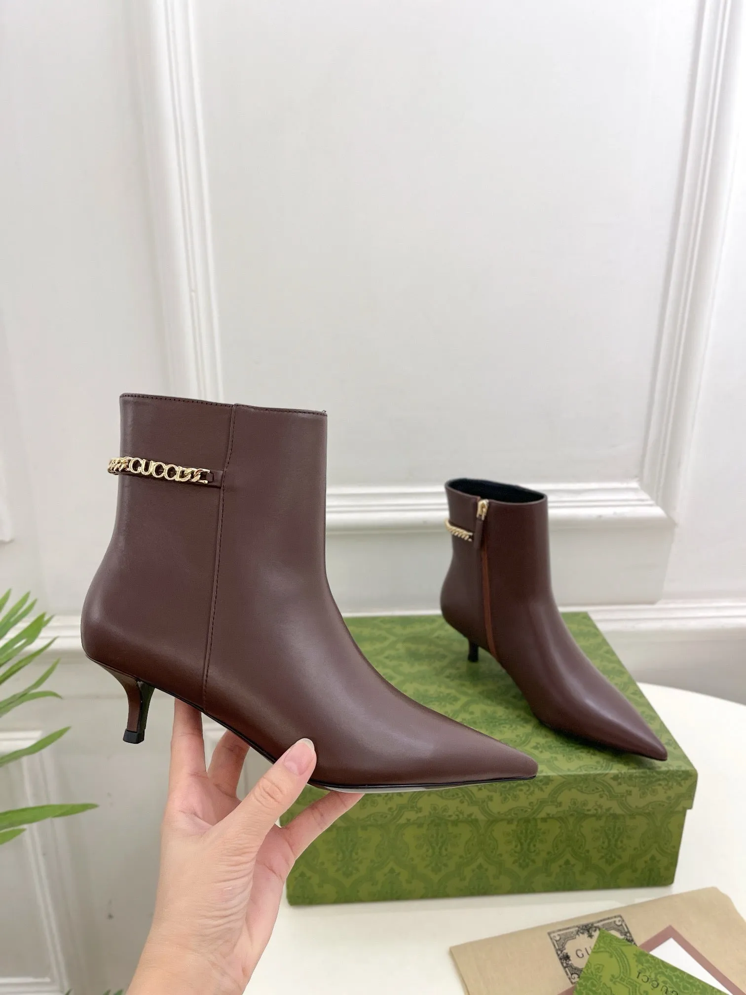 SE1495 Women's Gucci Signoria Ankle Boot / Size5-10