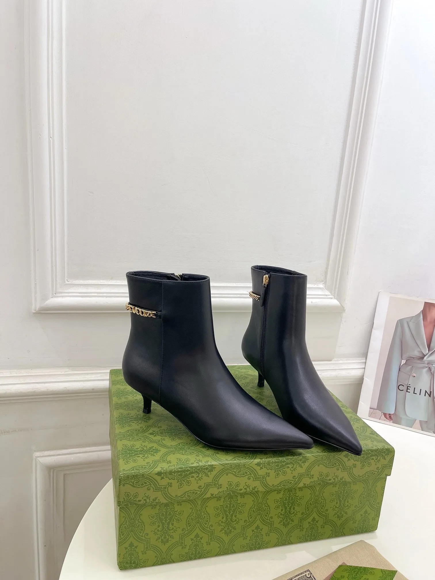 SE1495 Women's Gucci Signoria Ankle Boot / Size5-10