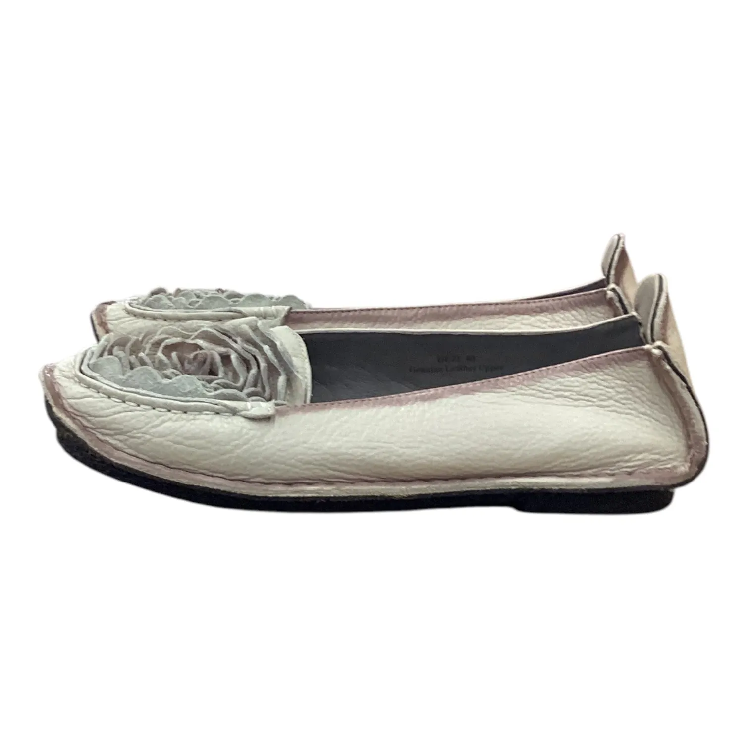 Shoes Flats By Clothes Mentor In Cream & Purple, Size: 9